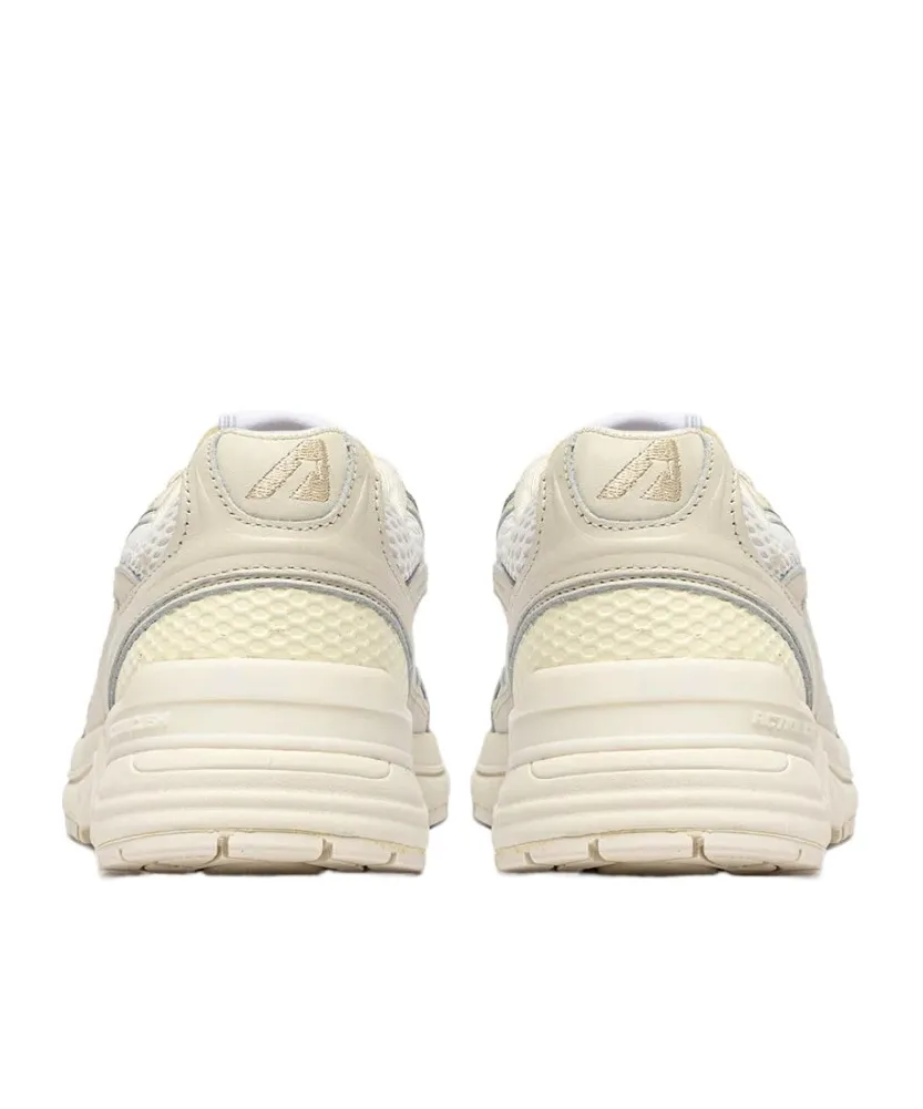 Hyperway Lace-Up Sneakers