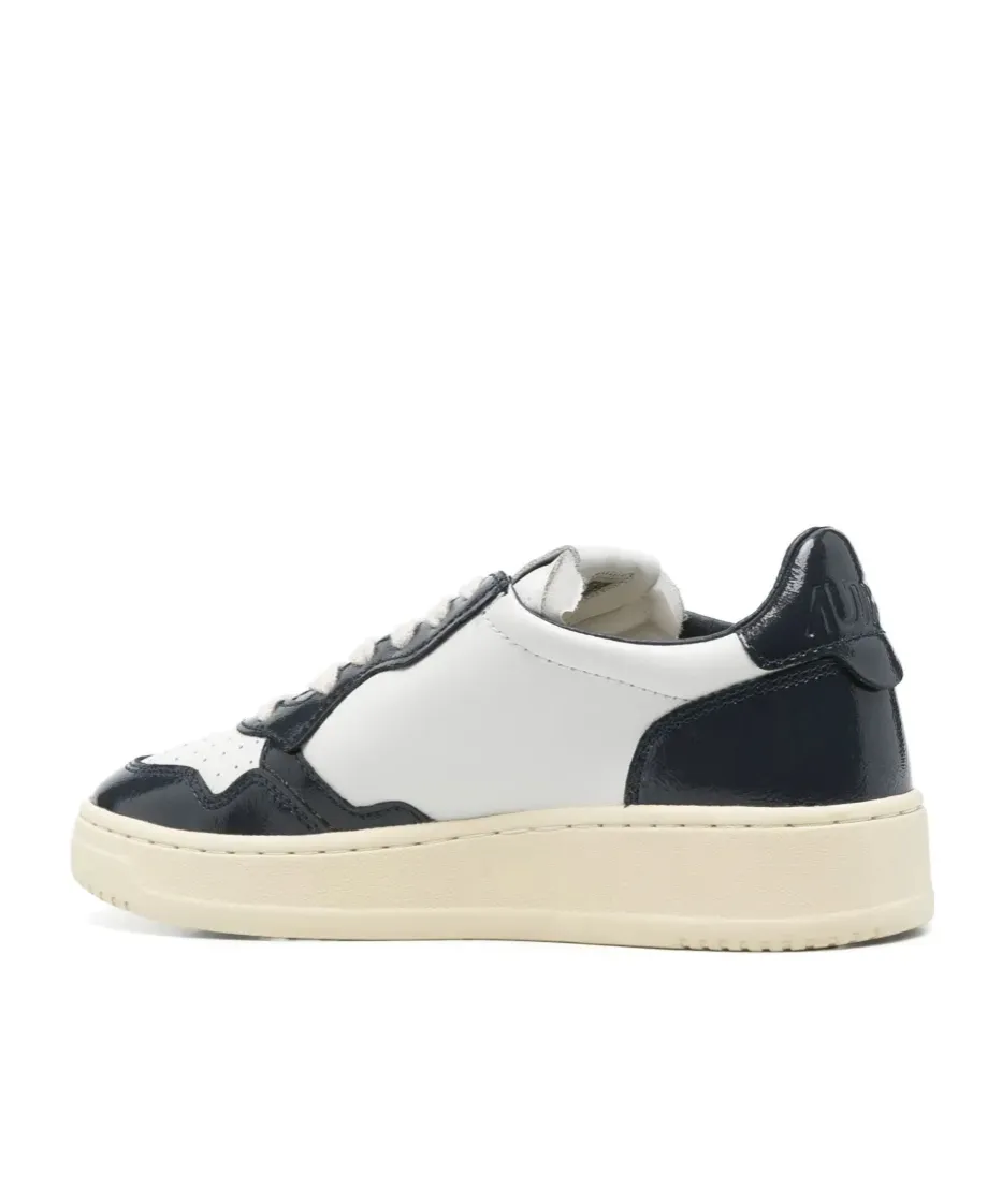 Medalist Sneakers