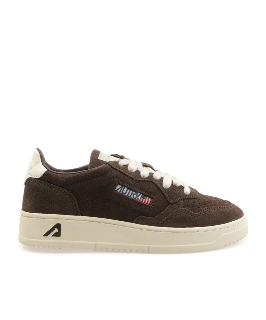 Medalist Low-Top Sneakers