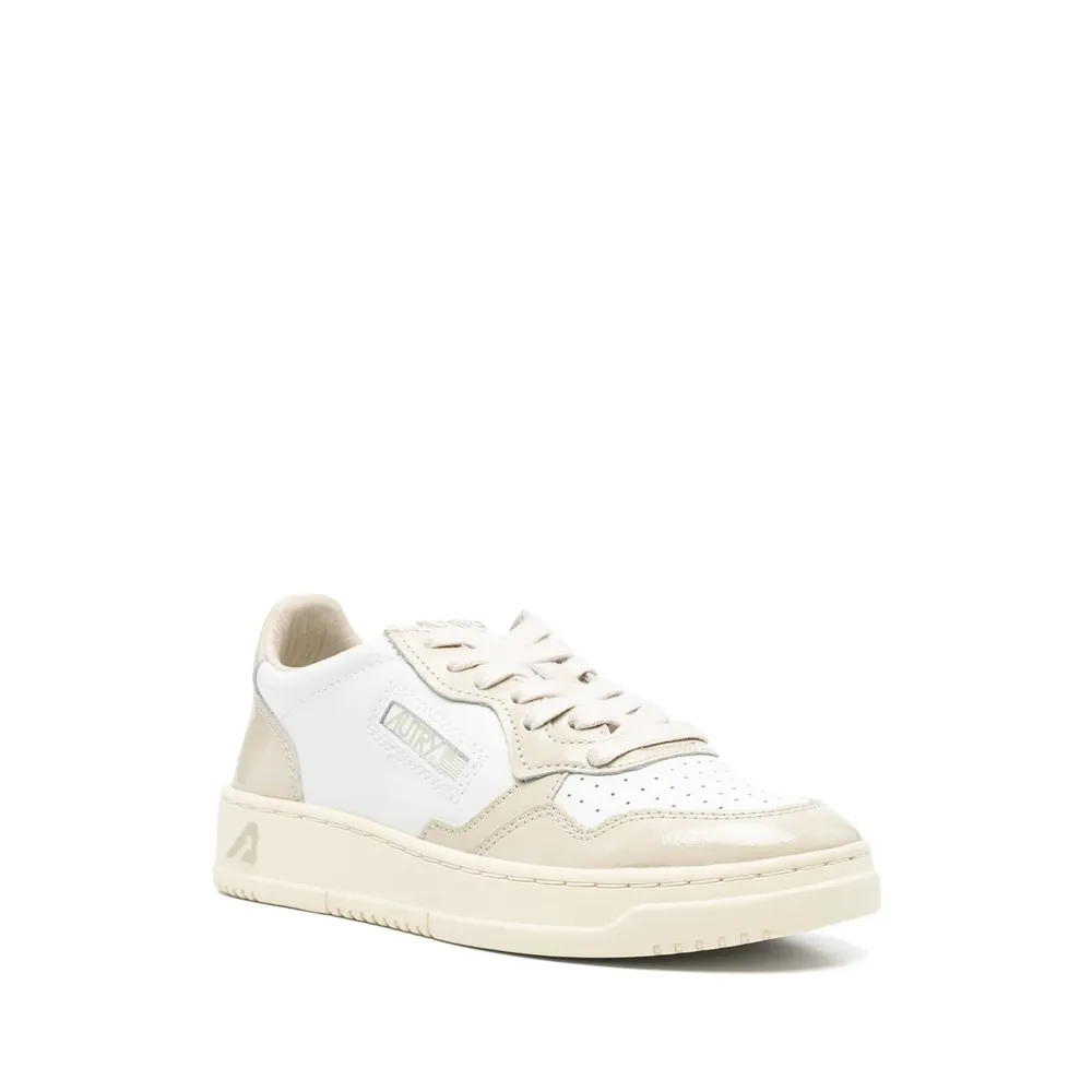 Medalist Low-Top Sneakers