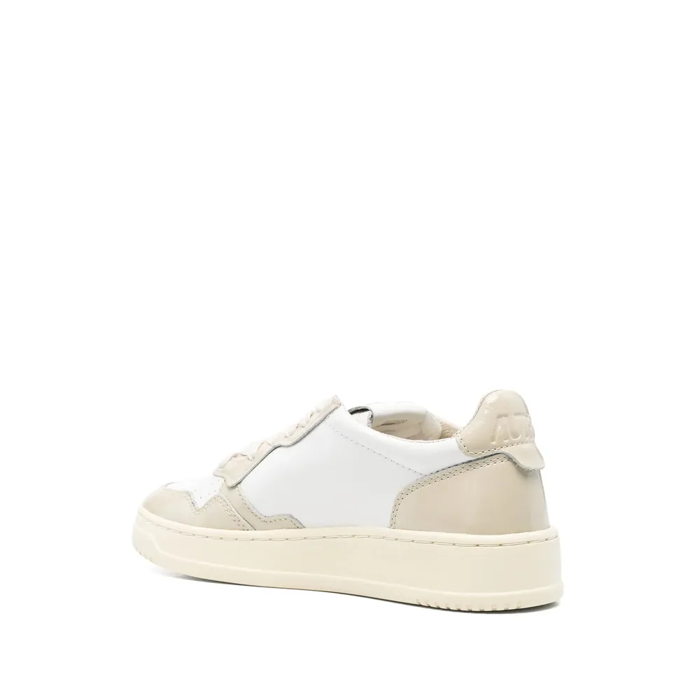 Medalist Low-Top Sneakers