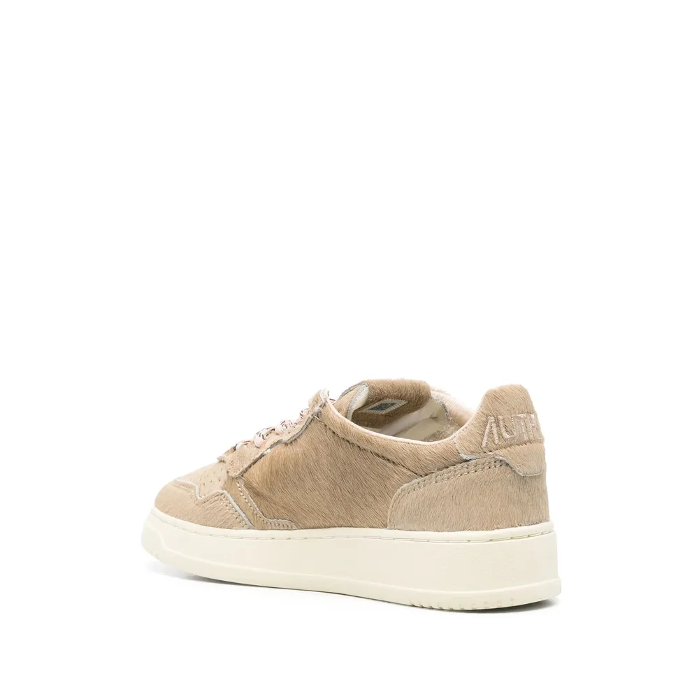Medalist Low-Top Sneakers
