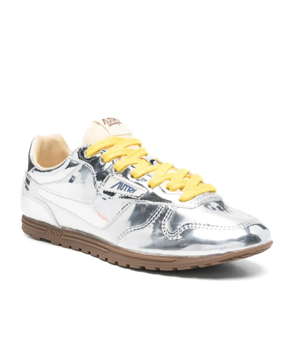 Medalist Low Lace-Up Sneakers