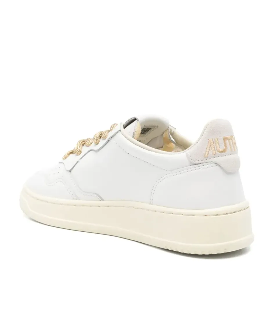 Medalist Low-Top Sneakers