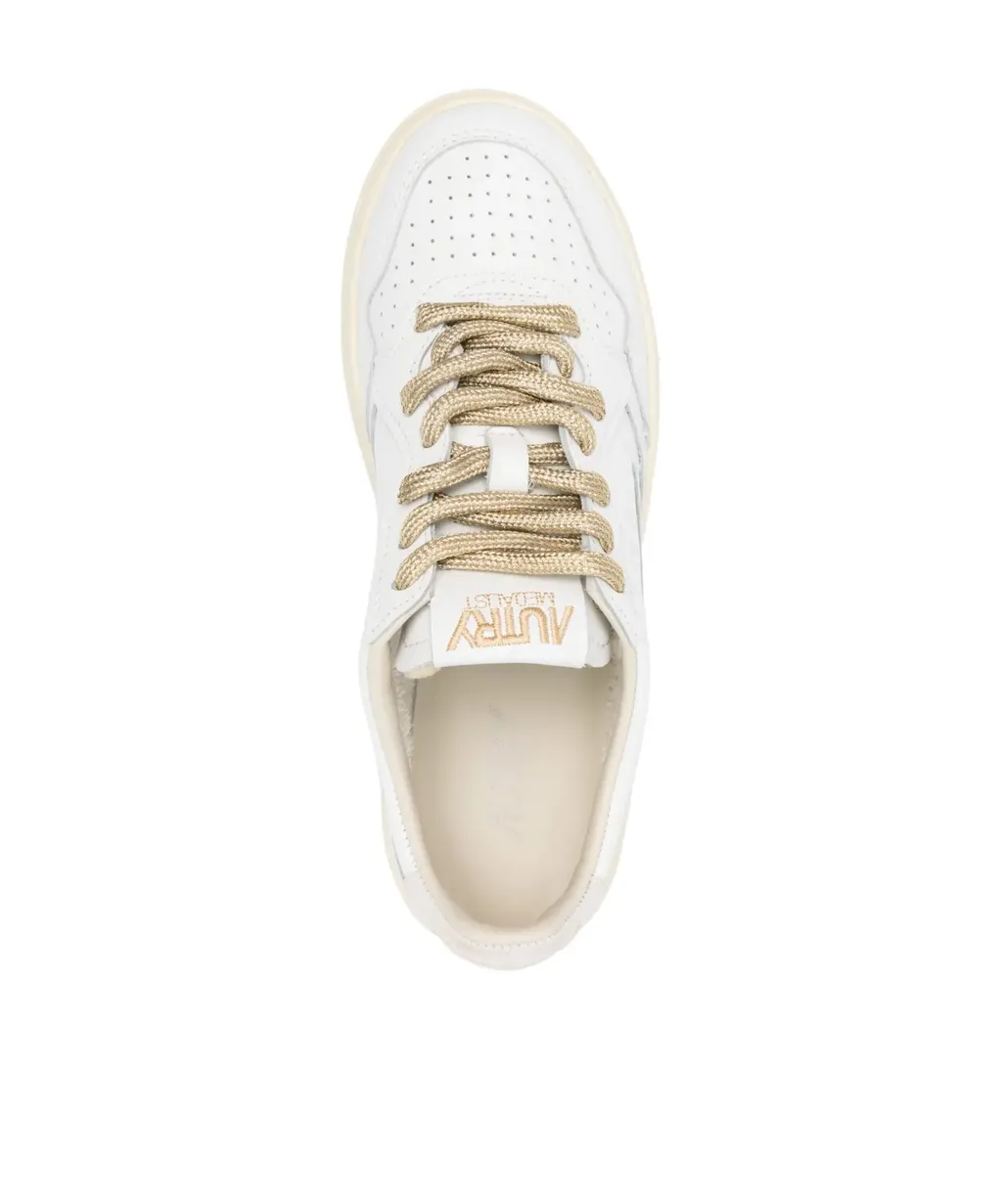 Medalist Low-Top Sneakers