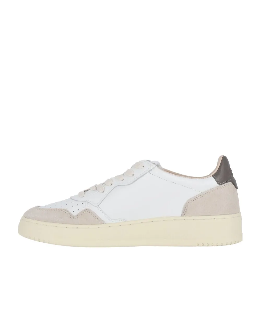 Medalist Low Lace-Up Sneakers