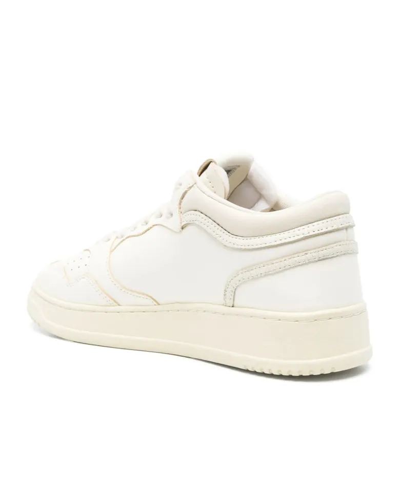 Medalist Low Sneakers