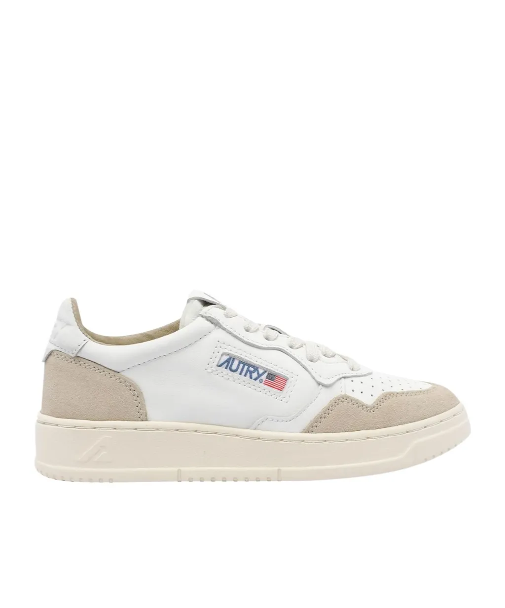 Medalist Low-Top Sneakers
