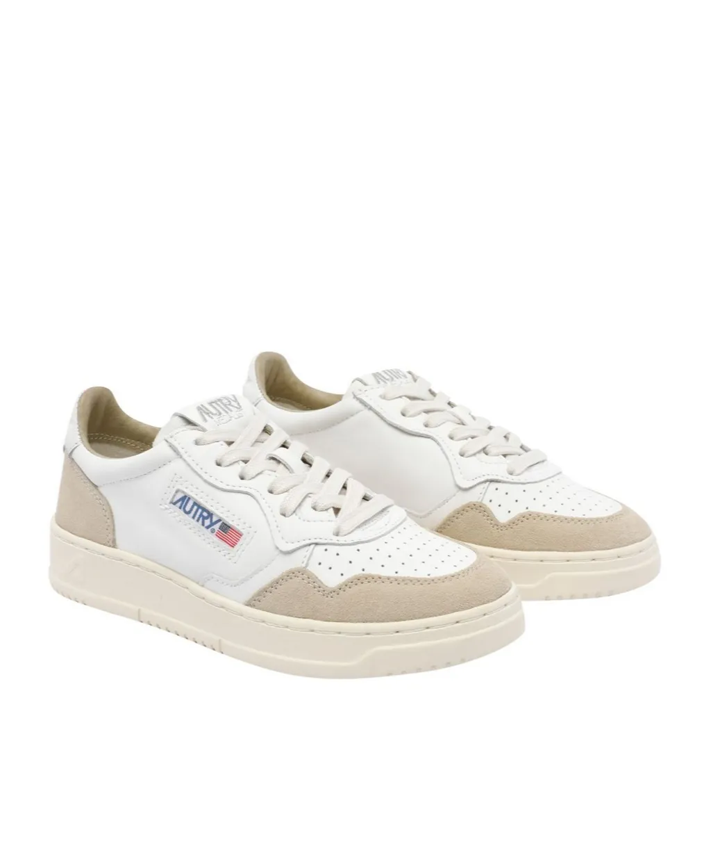 Medalist Low-Top Sneakers
