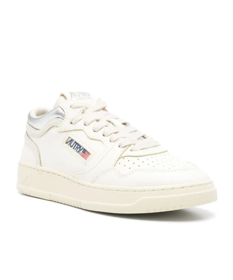 Medalist Perforated Low Sneakers