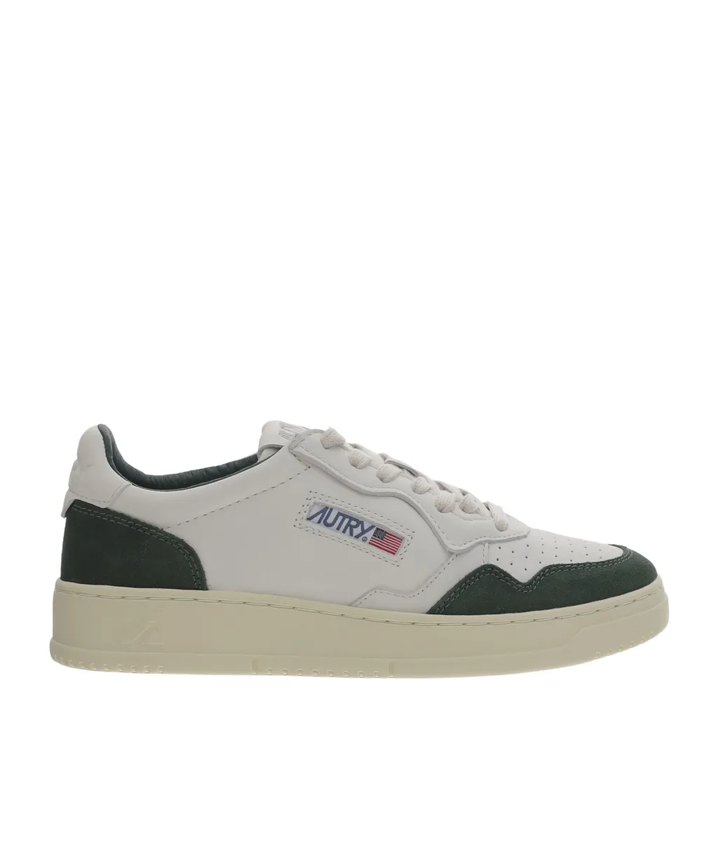Medalist Low-Top Sneakers