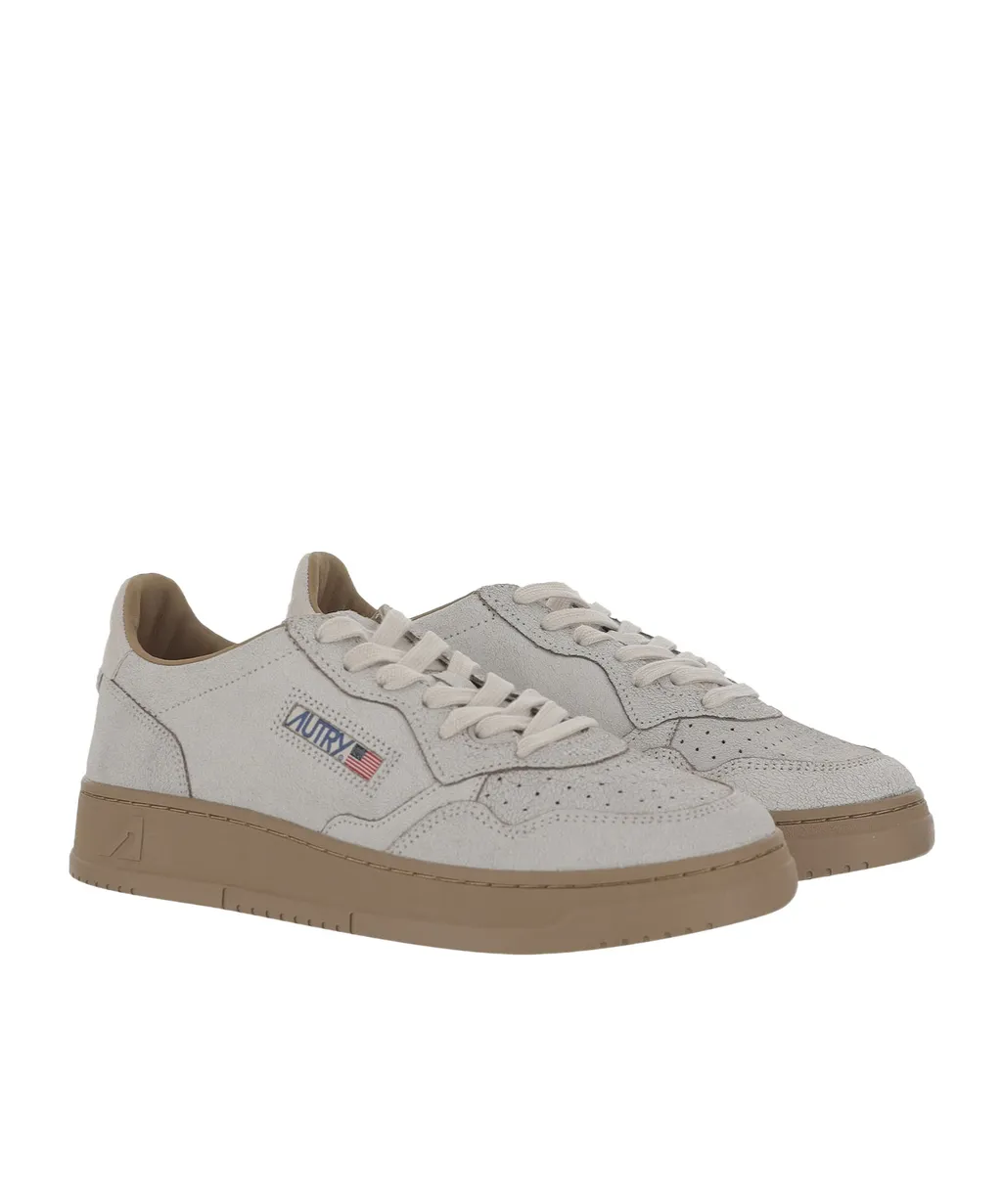 Medalist Low Top Sneakers