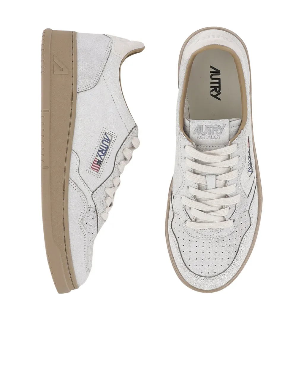 Medalist Low Top Sneakers