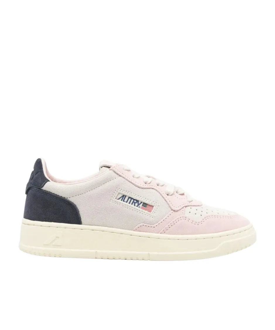 Medalist Low-Top Sneakers