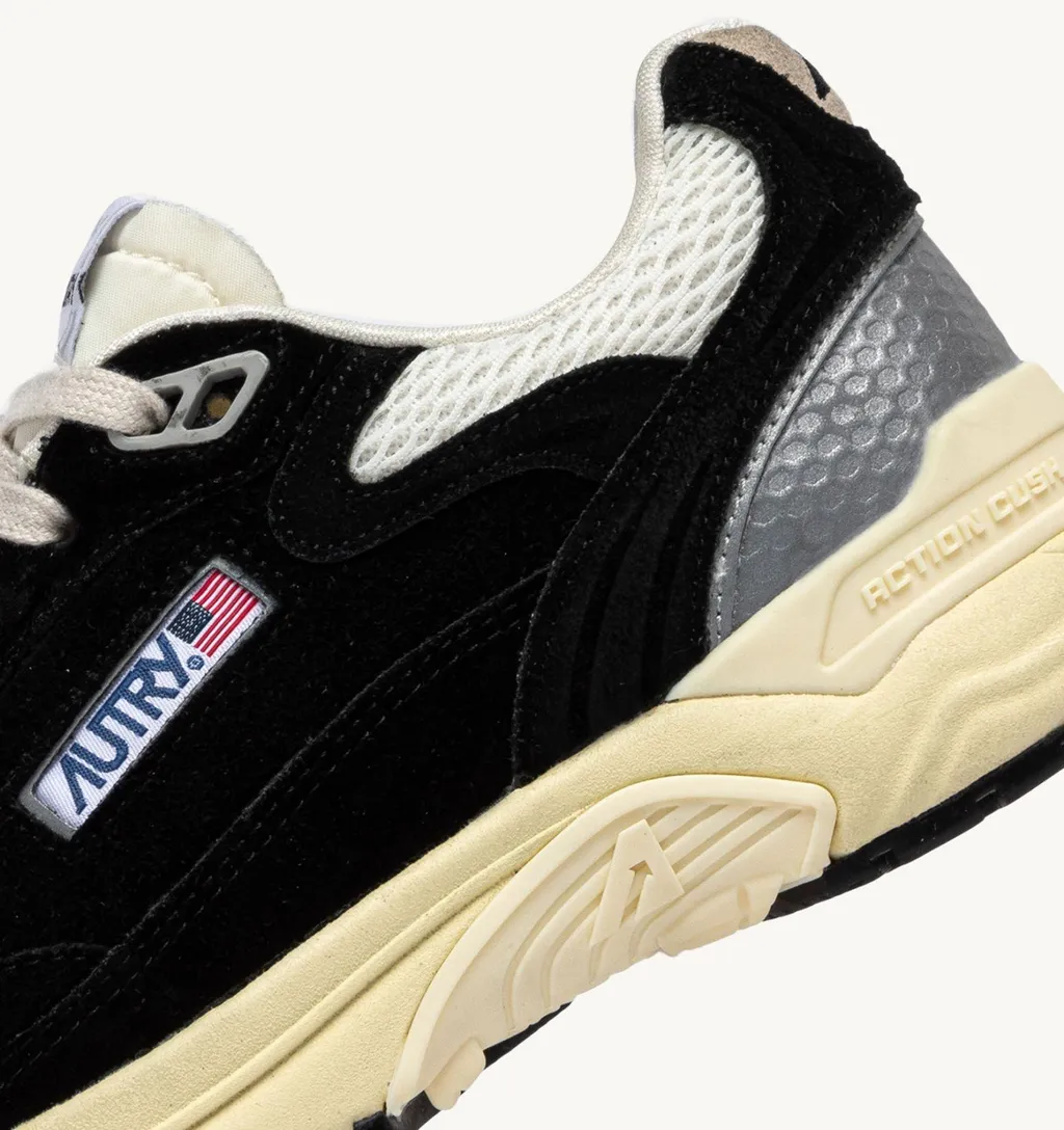 Hyperway Sneakers