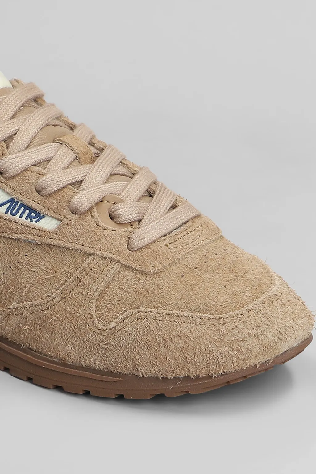 Windspin Sneakers