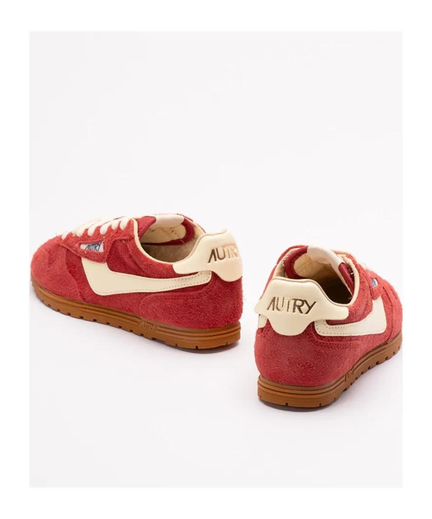Windspin Lace-Up Sneakers