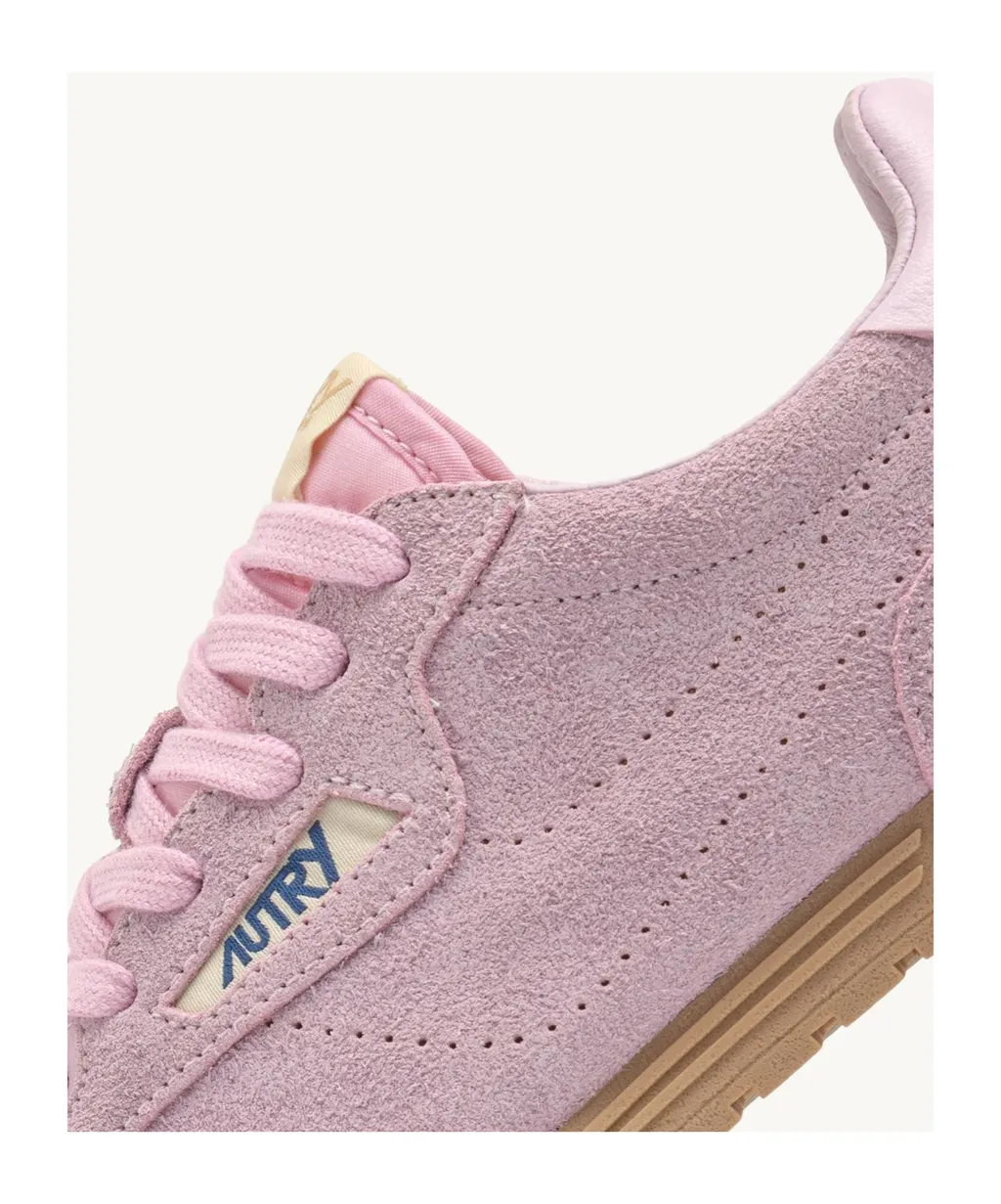 Windspin Lace-Up Sneakers