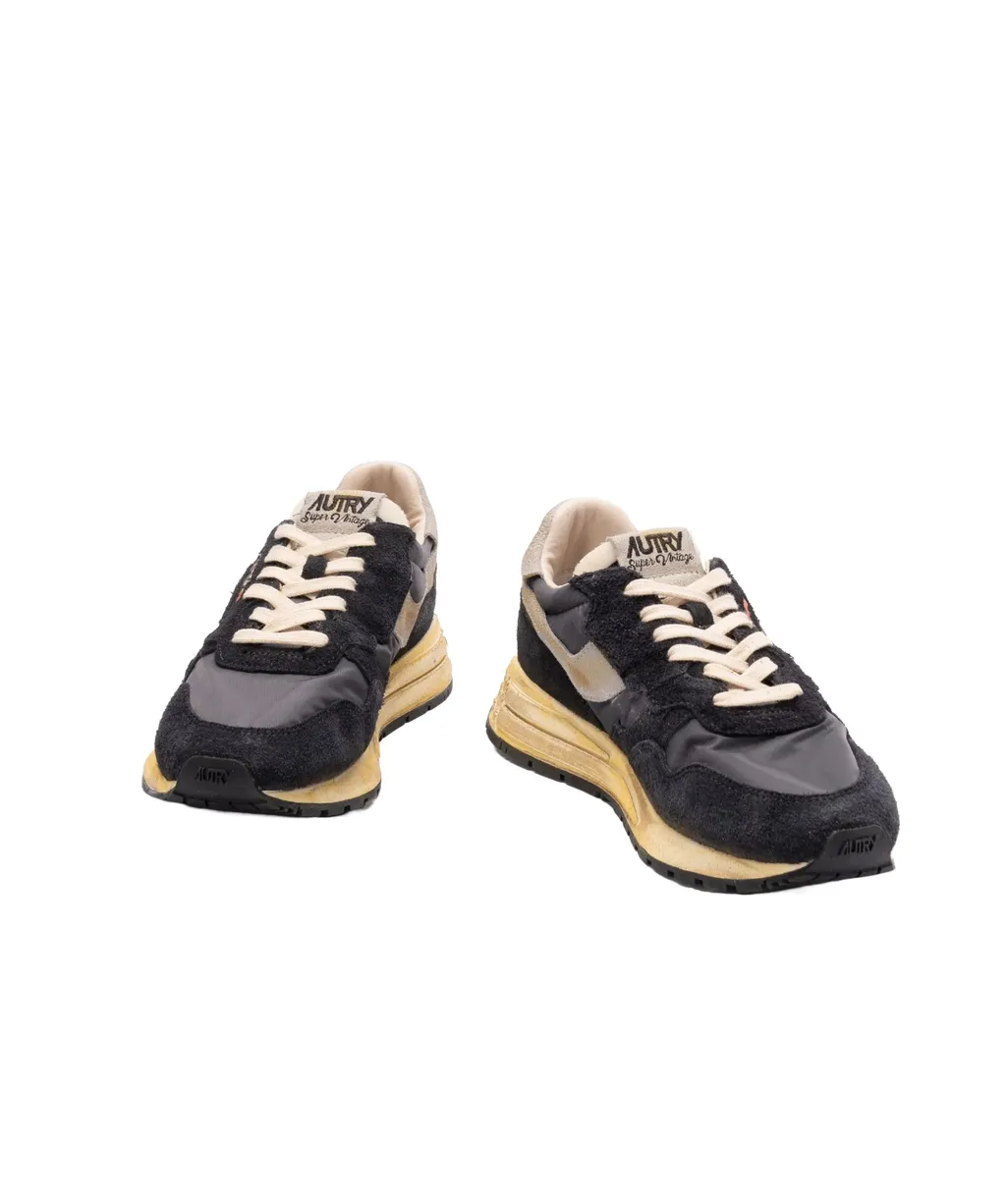 Slip-On Sneakers