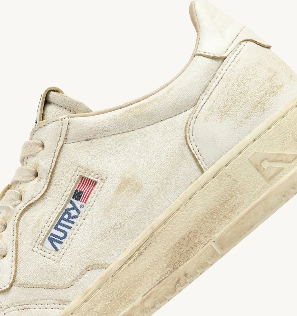 Super Vintage Low-Top Sneakers