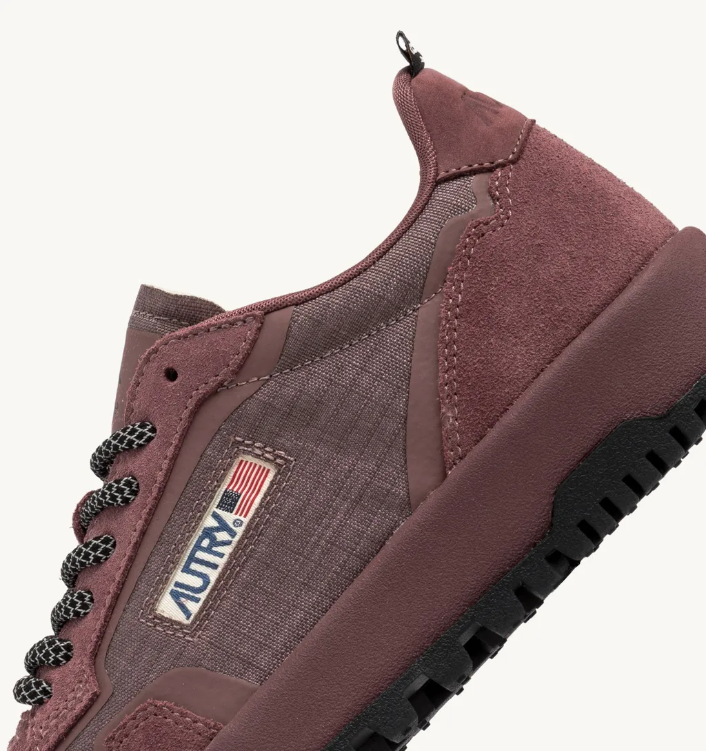Wildpace Low-Top Sneakers