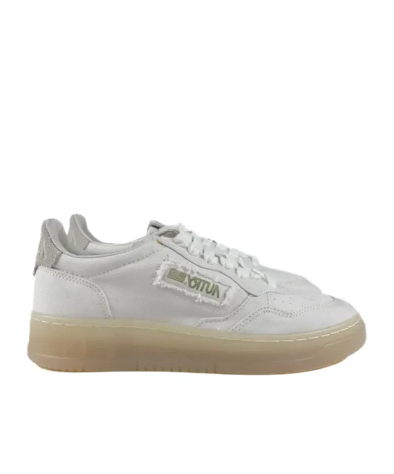 Medalist Low-Top Sneakers