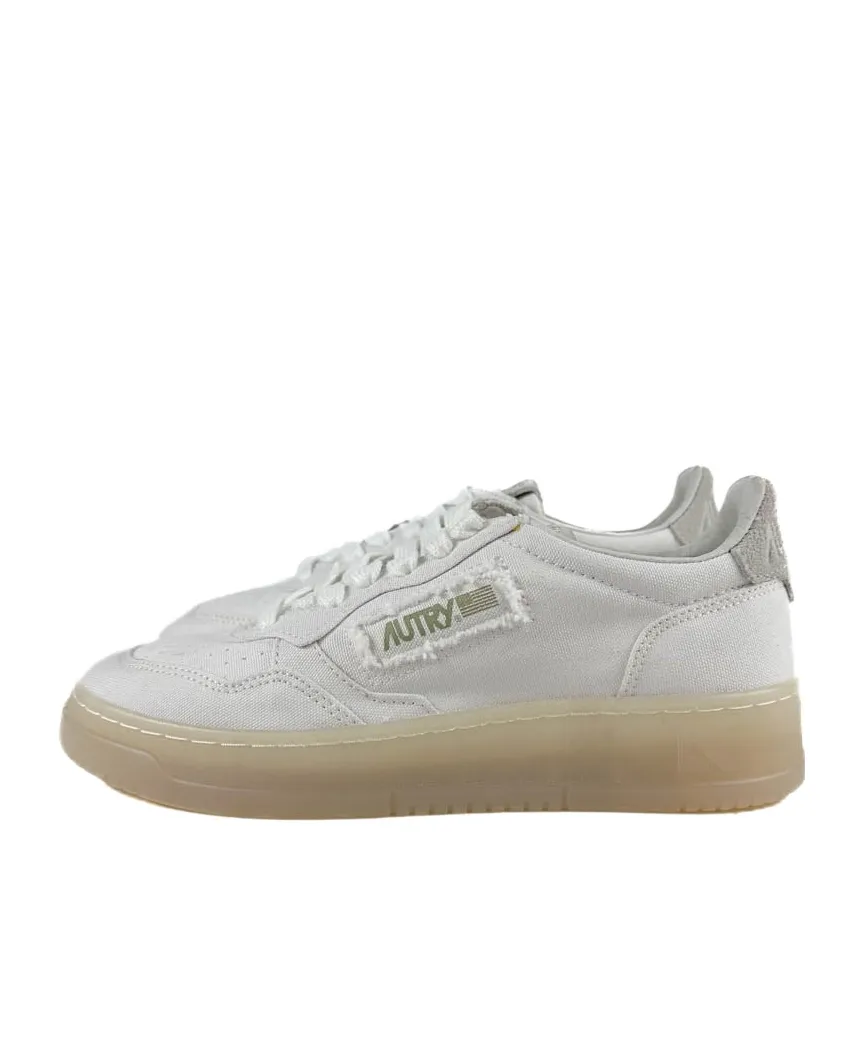Medalist Low-Top Sneakers