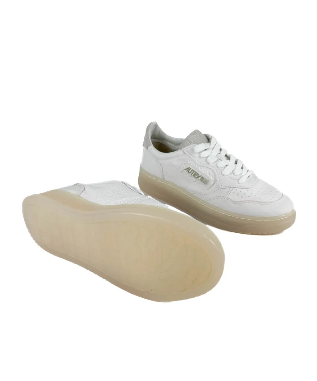 Medalist Low-Top Sneakers