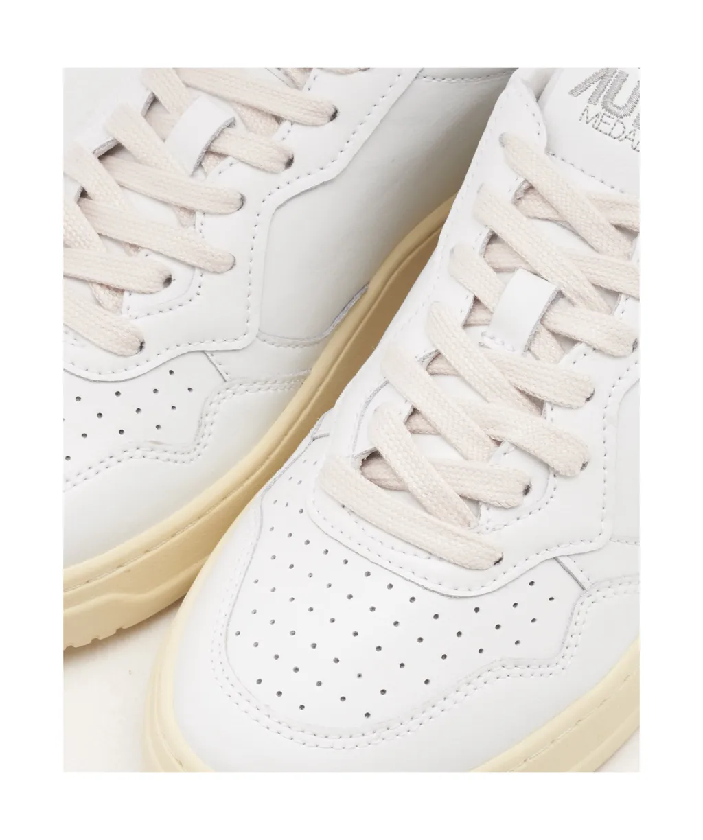 Medalist Low-Top Sneakers