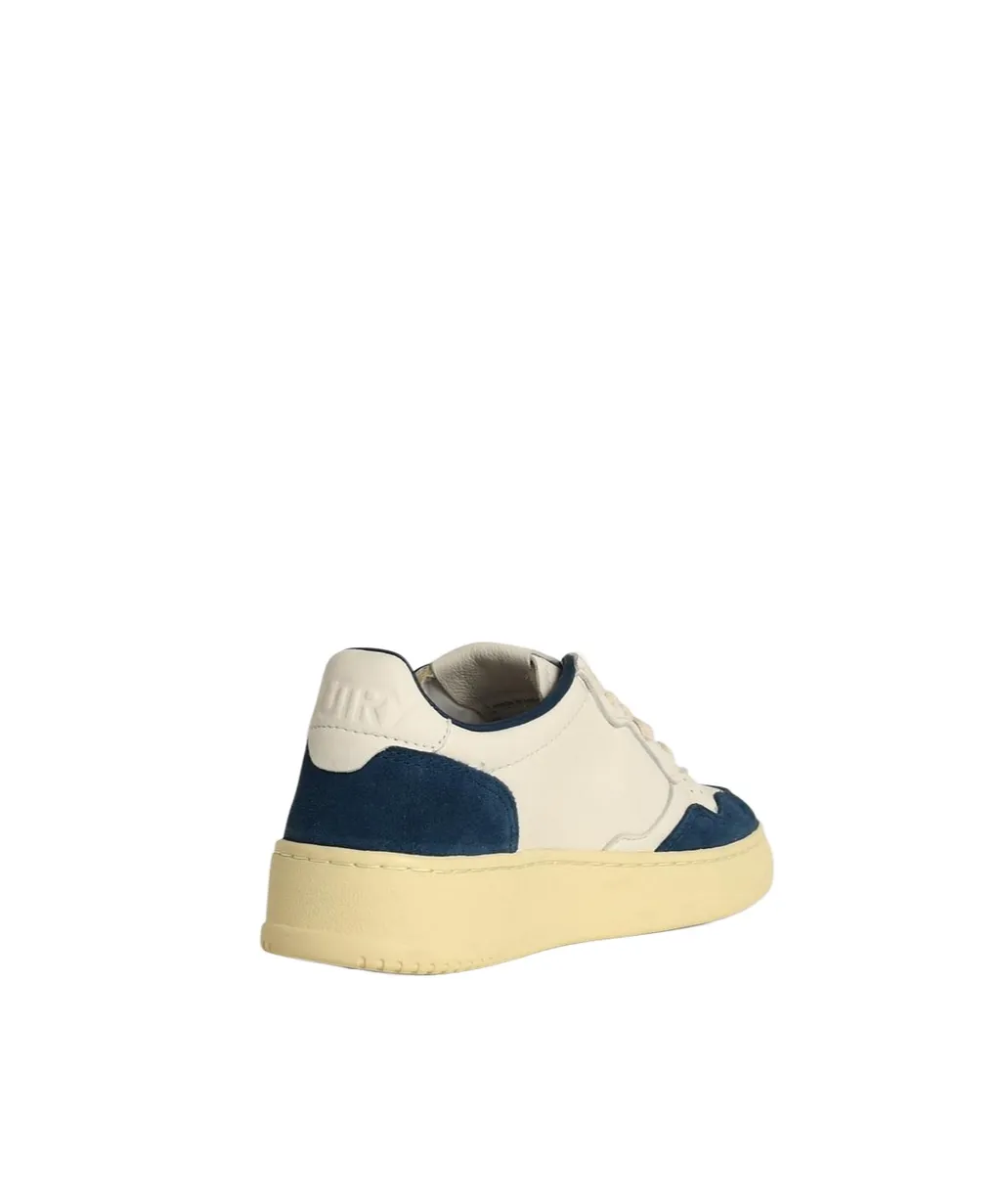 Medalist Low-Top Sneakers