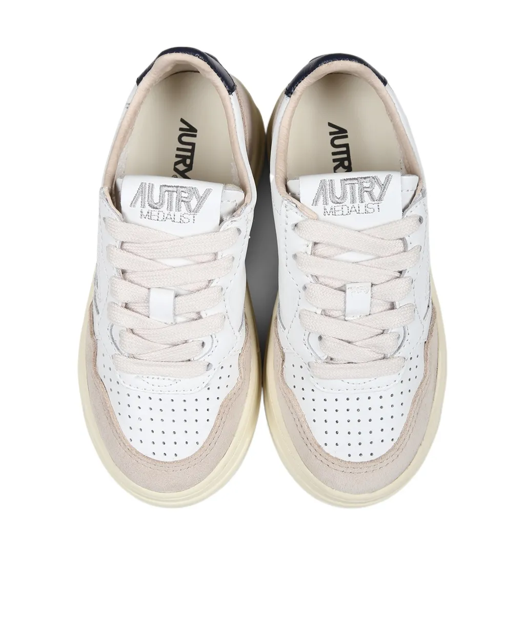 Medalist Low Sneakers