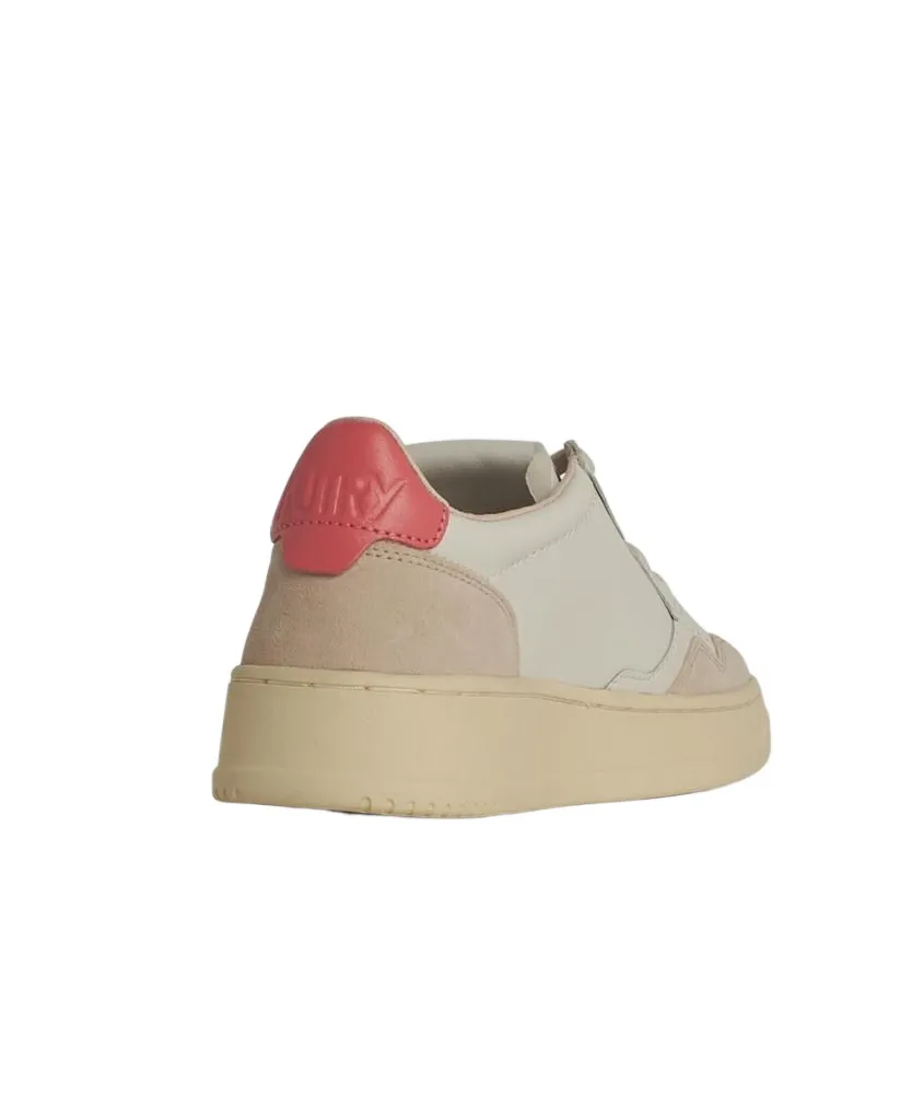 Medalist Low-Top Sneakers