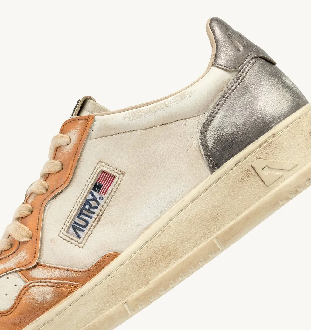 Medalist Sneakers