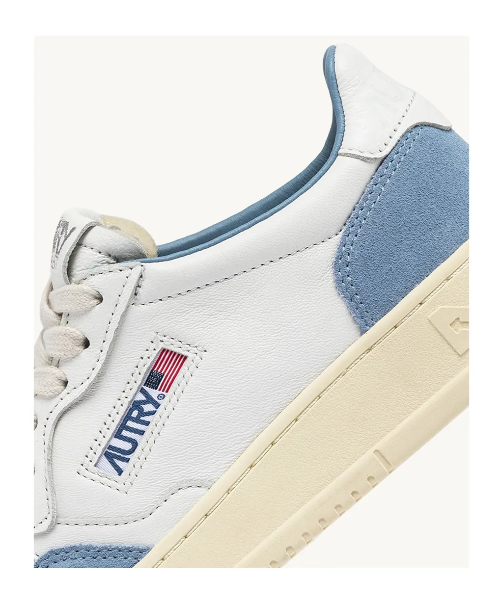 Medalist Low-Top Sneakers