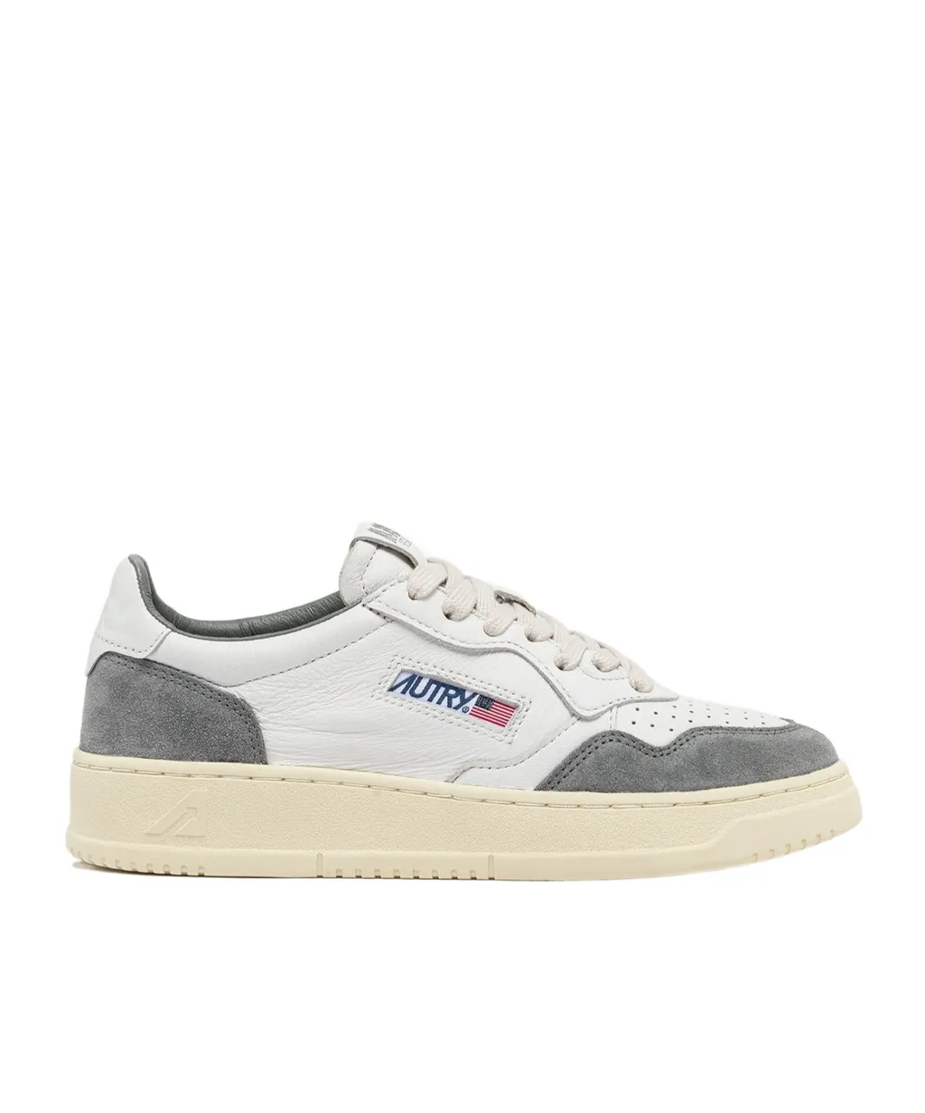 Medalist Low-Top Sneakers