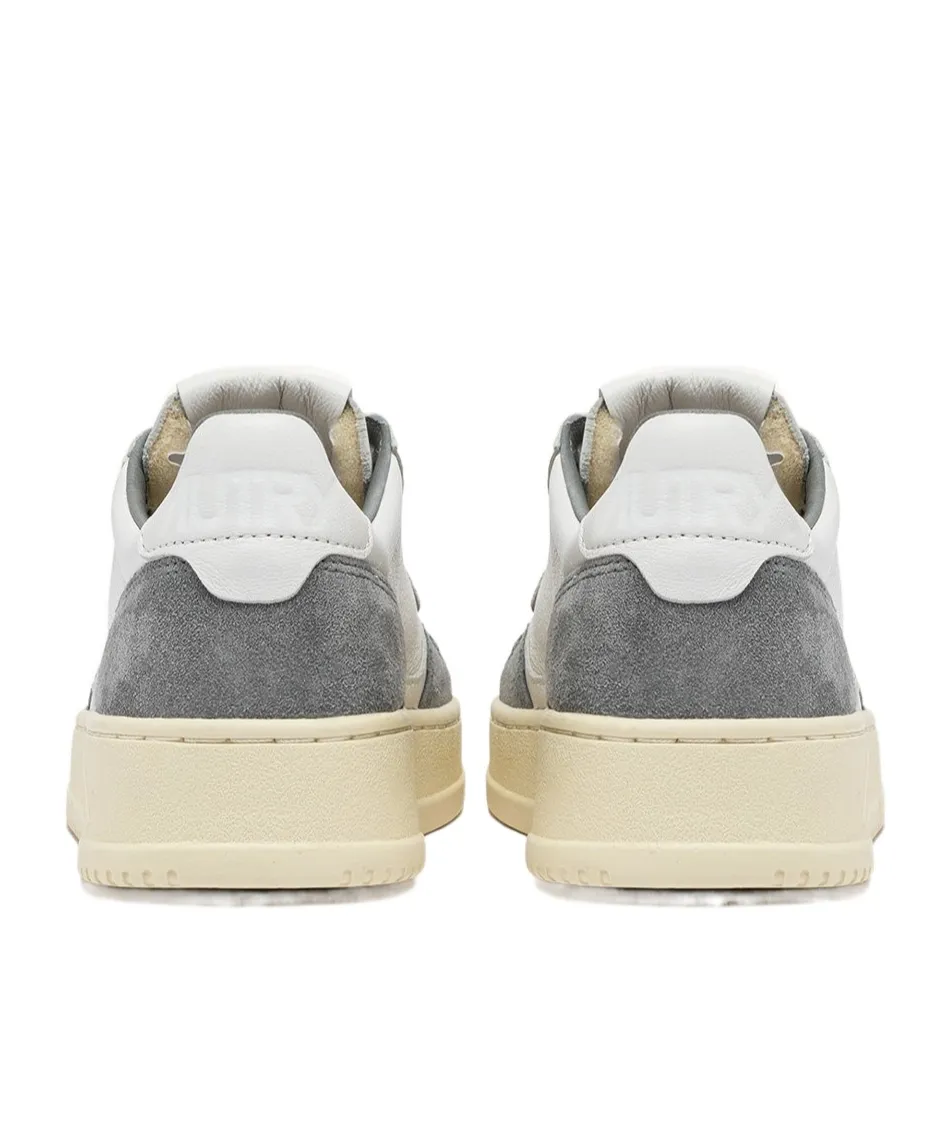 Medalist Low-Top Sneakers