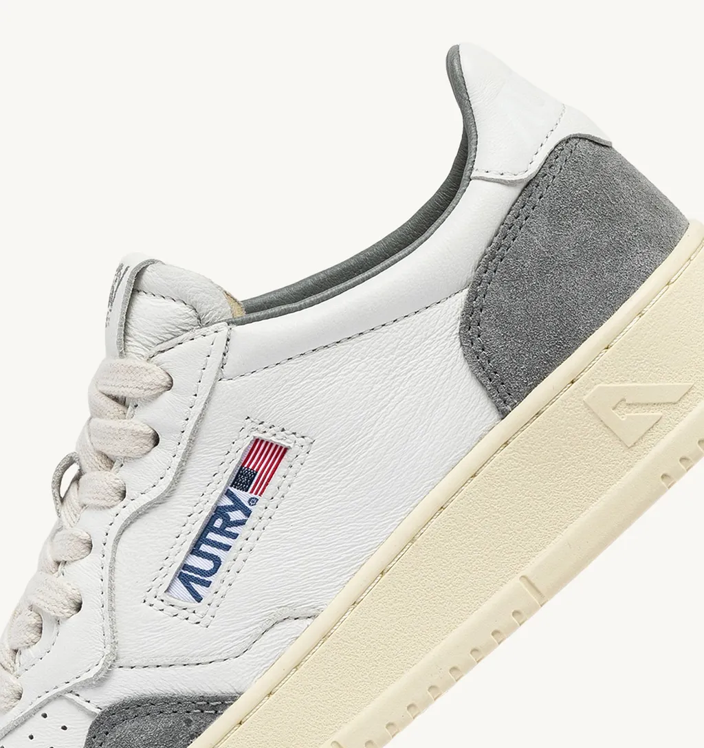 Medalist Low-Top Sneakers
