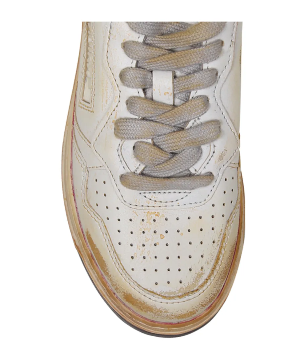 Super Vintage Lace-Up Sneakers