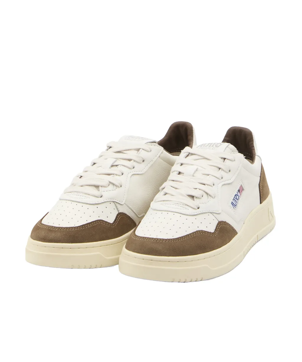 Medalist Low-Top Sneakers