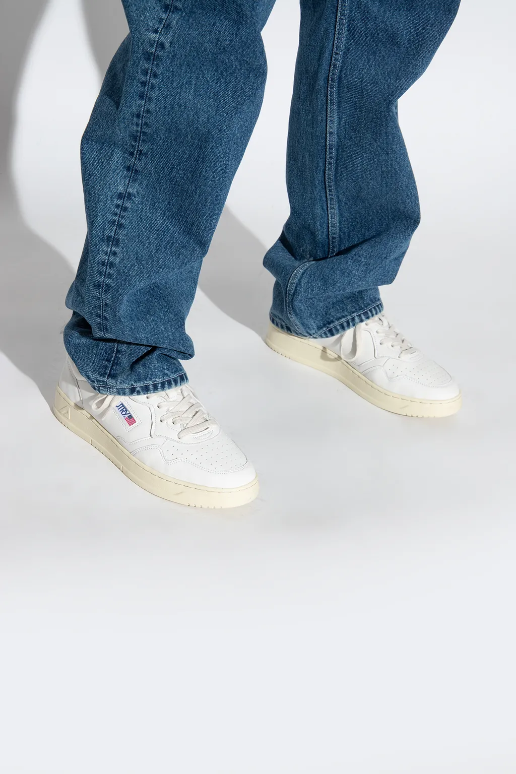 Medalist Low-Top Sneakers
