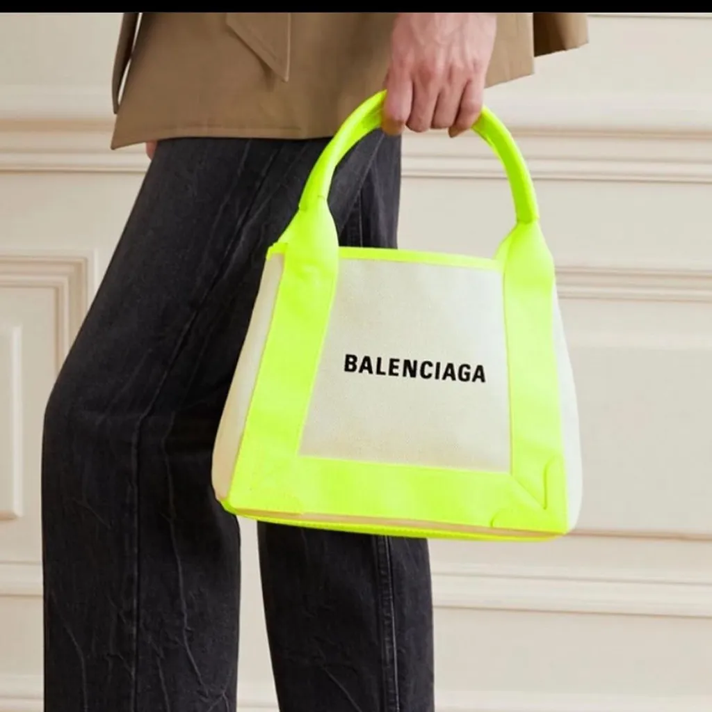 Logo Handbag