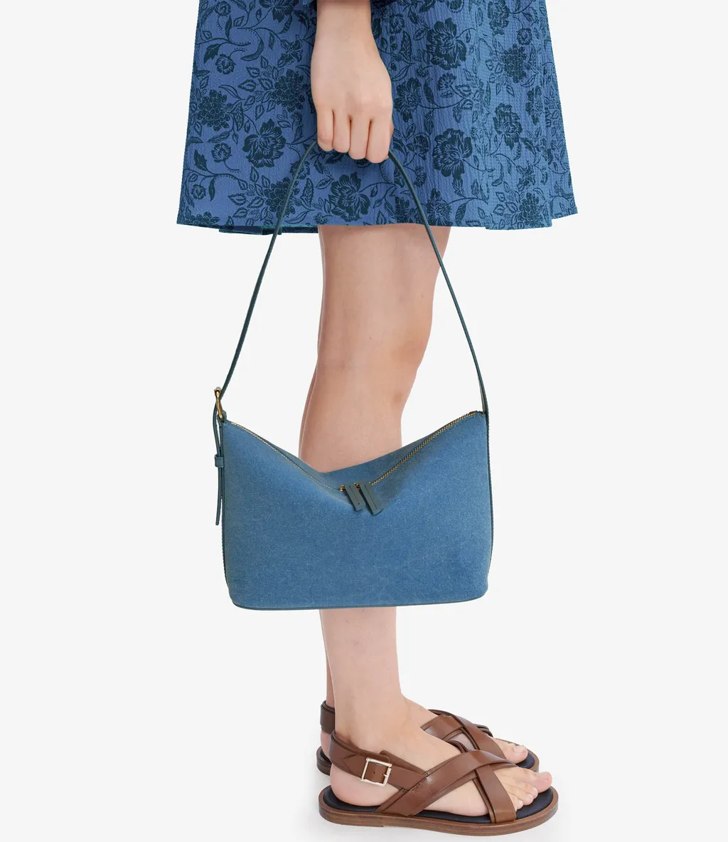 Vera Baguette Shoulder Bag