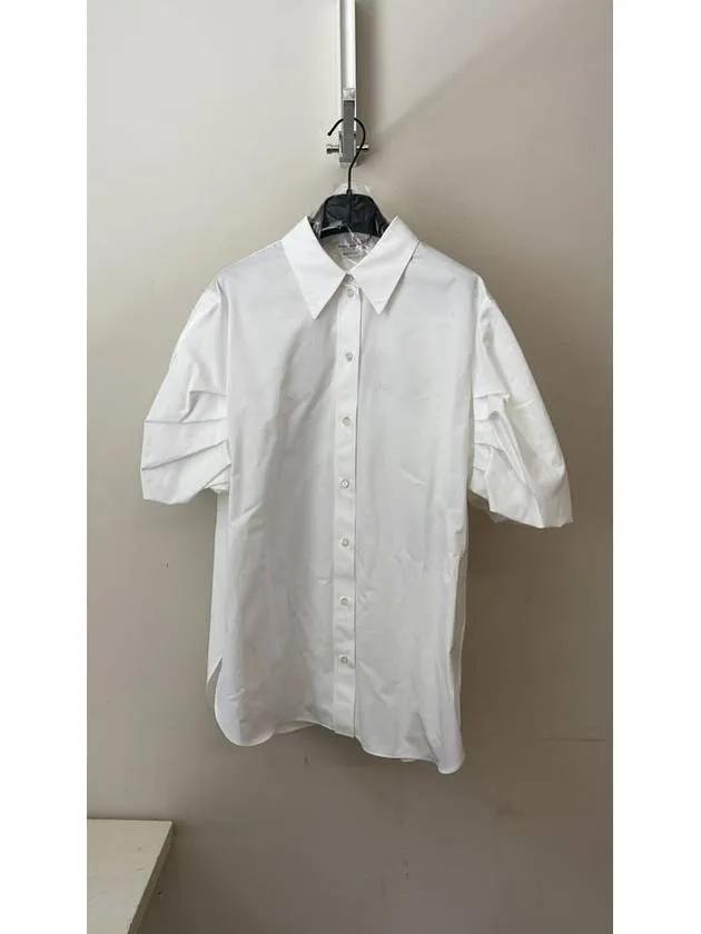 Short Sleeved Buttoned Shirt