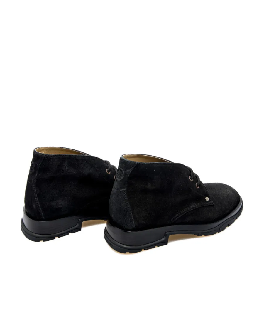 Lace-Up Shoes