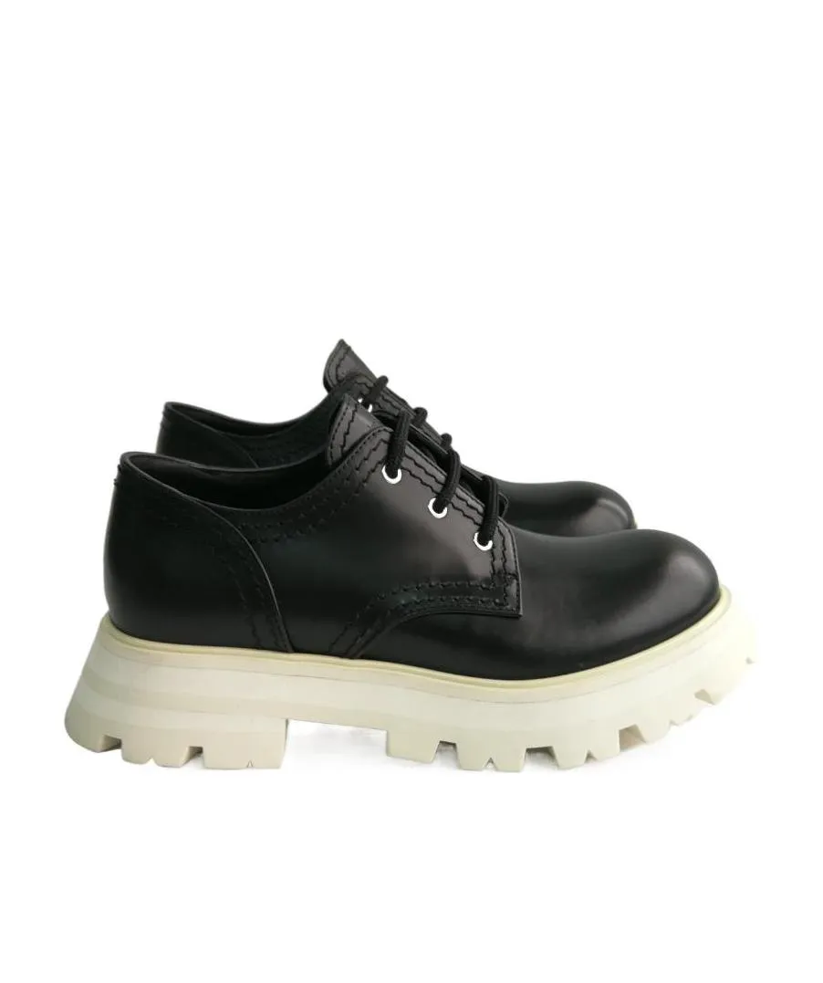 Lace-Up Platform Sole Casual Shoes