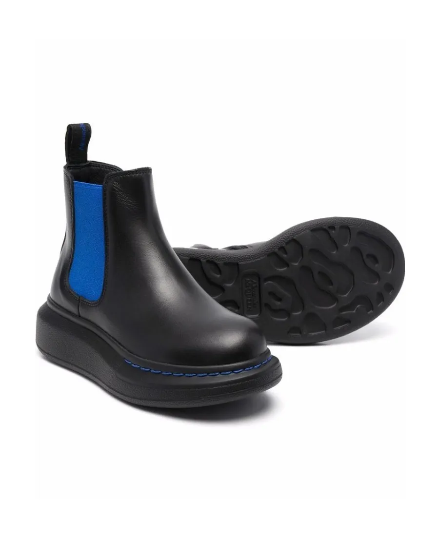 Thick-Soled Jacketed Boots