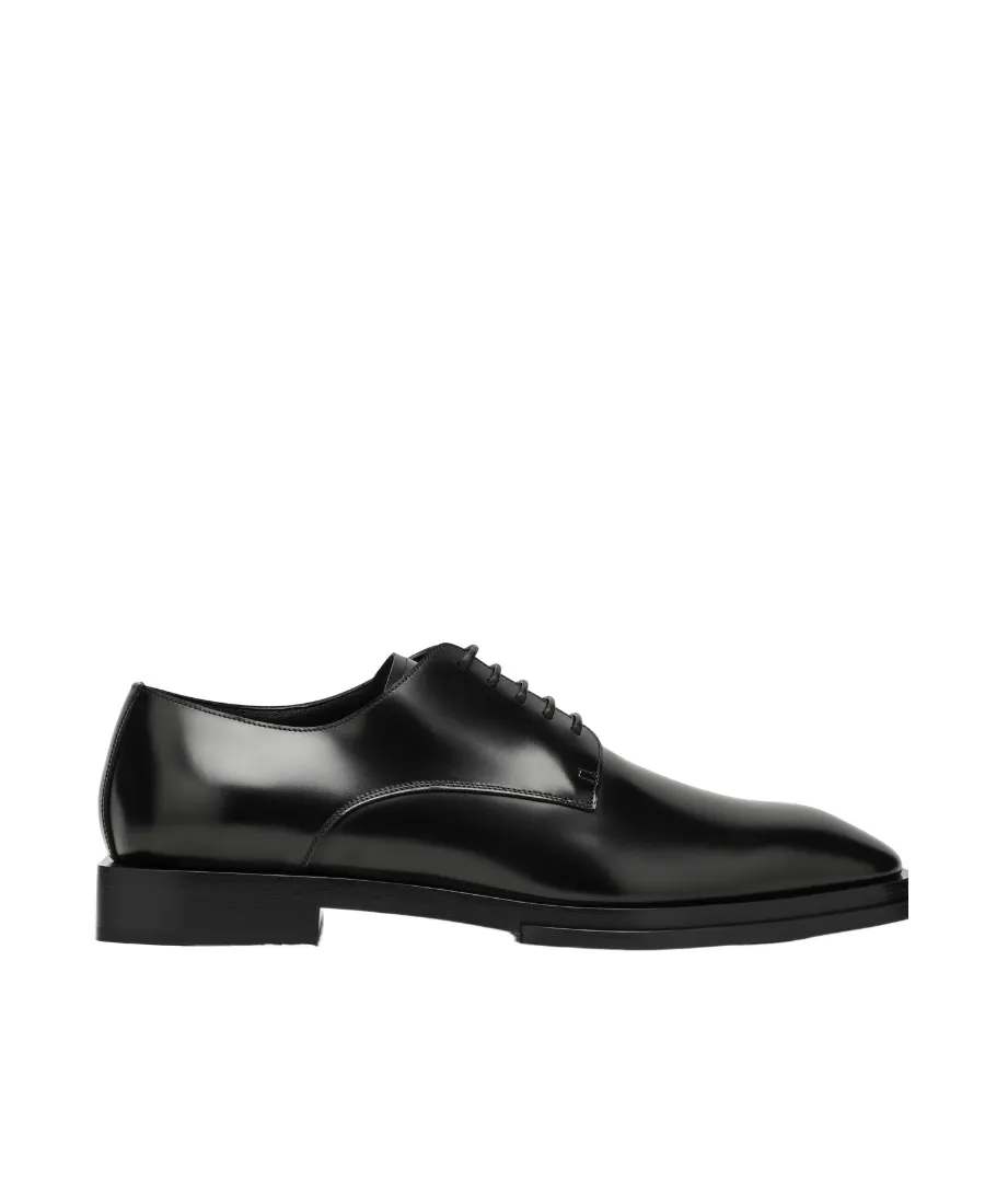 Round-Toe Lace-Up Derby Shoes