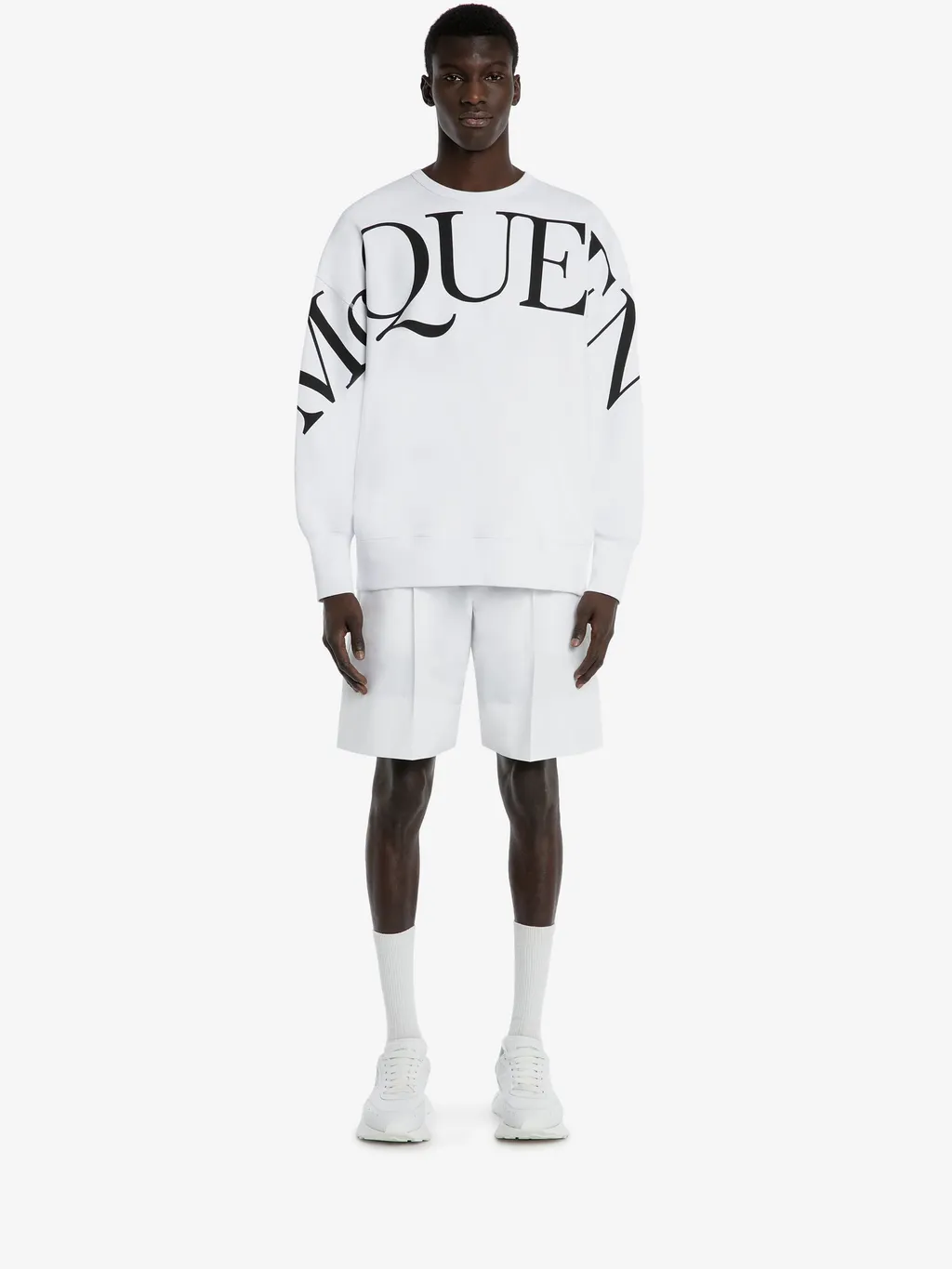 Logo-Print Long-Sleeve Sweatshirt
