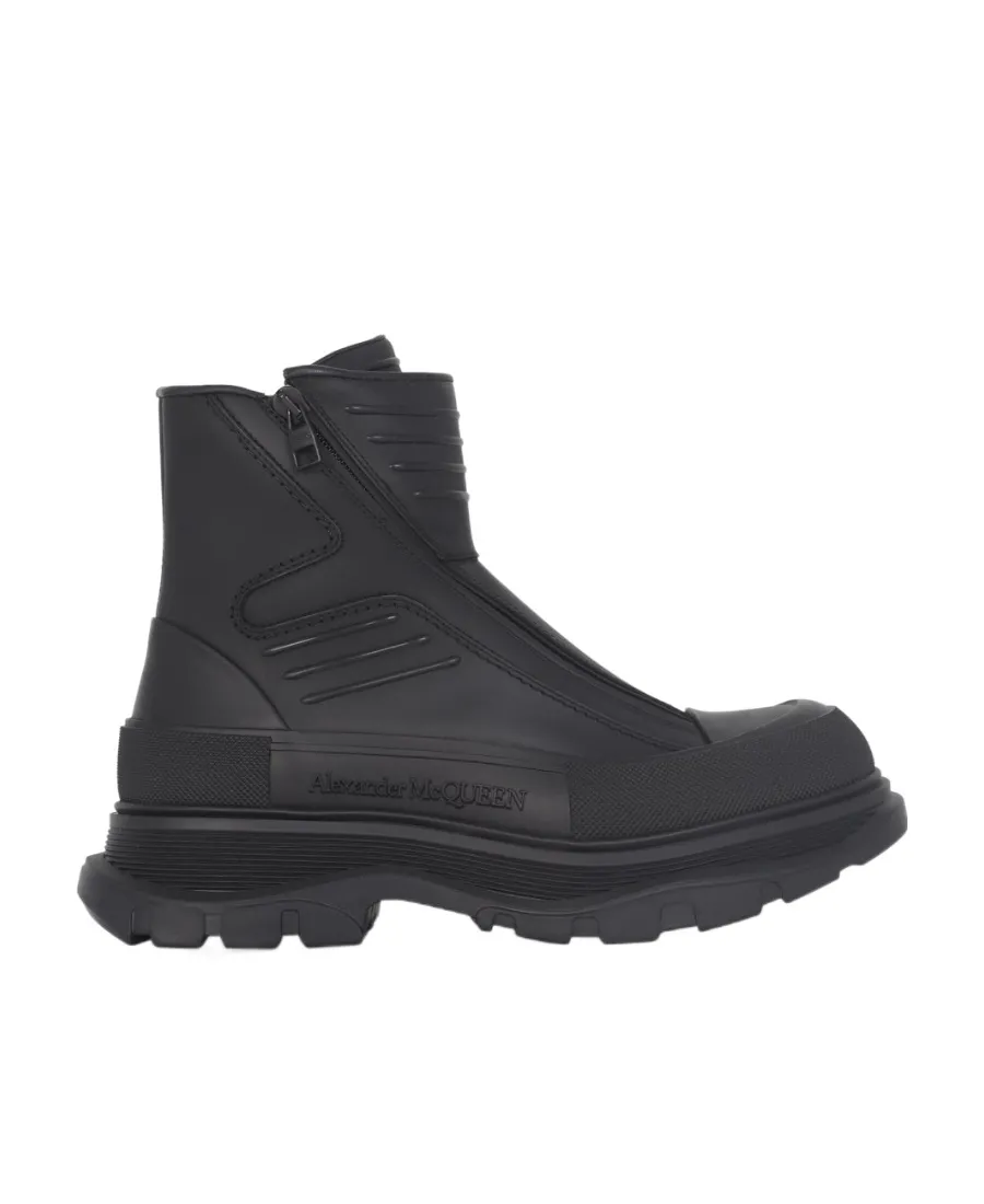 Round-Toe Boots