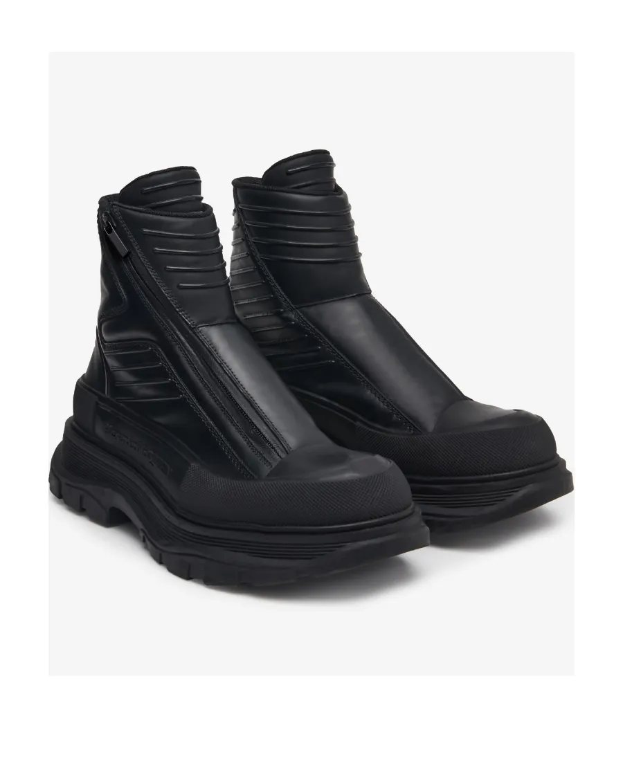 Round-Toe Boots
